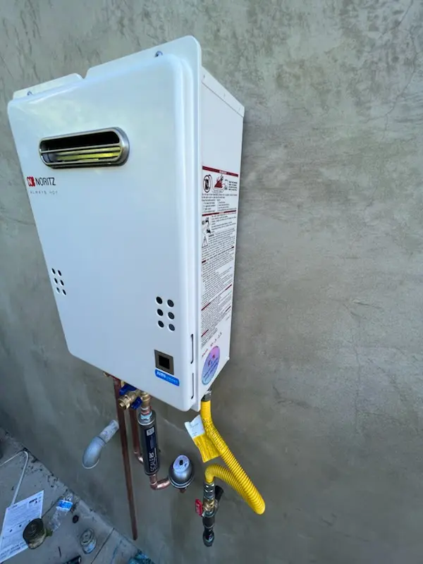 Tankless water heater installation for Leightons Corner homes